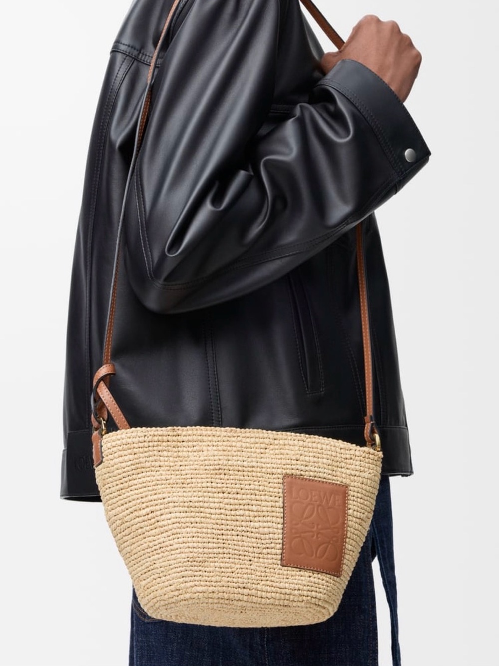 Loewe Slit pochette bag in raffia and calfskin- NEW with tags and box - Picture 10 of 10